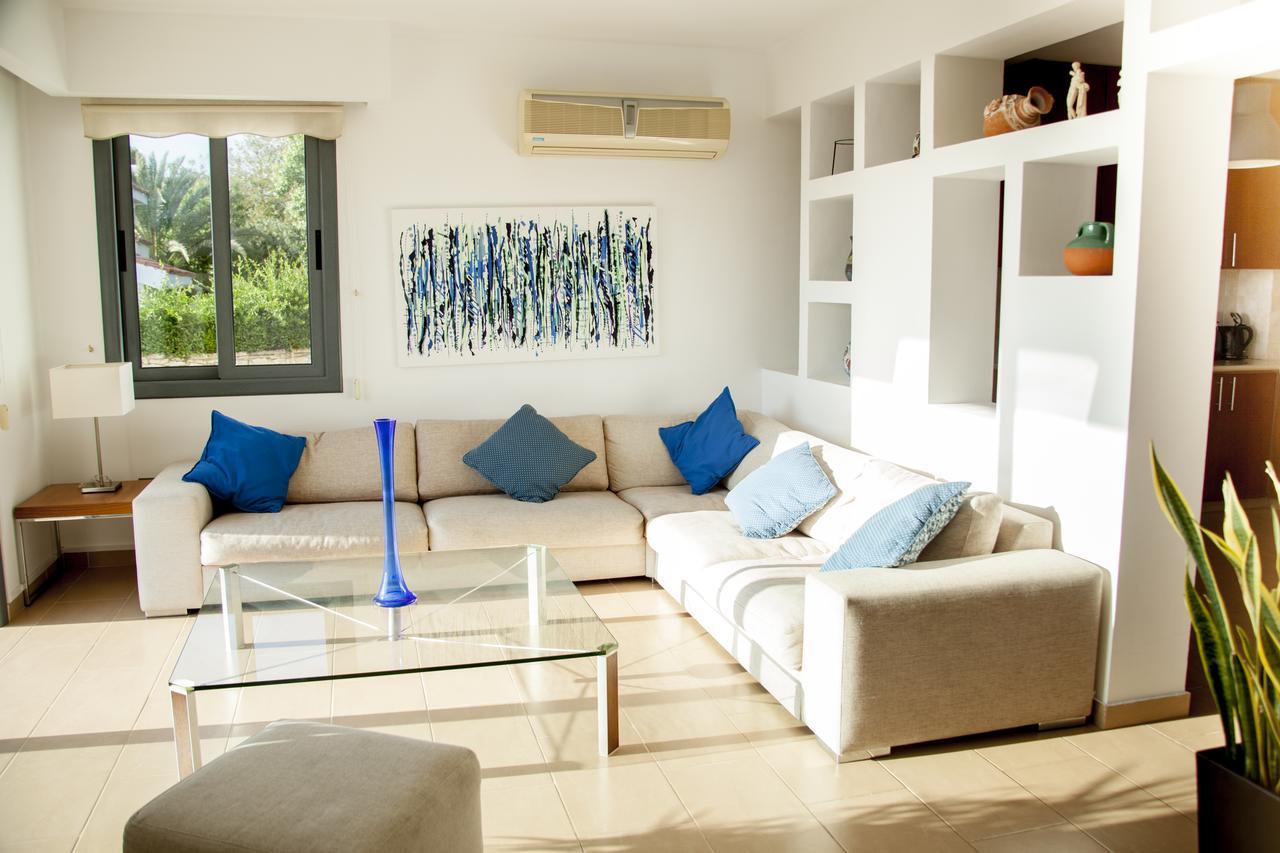 Infinite Blu Villa *